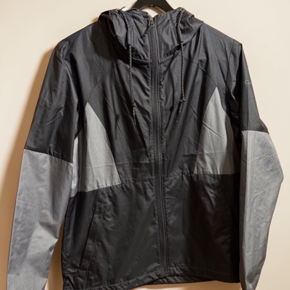Columbia Black & Grey Lightweight Rain Jacket β Size Small Outdoor Hiking Gear